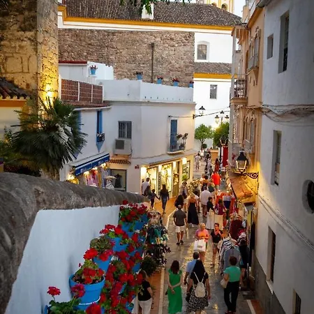 Banus - Iris Tropical Garden Banus *