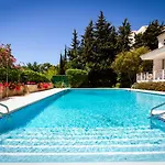Banus - Iris Tropical Garden Banus Марбелья