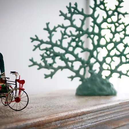 Banus - Iris Tropical Garden Banus