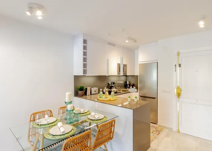 Banus - Iris Tropical Garden Banus Apartament *