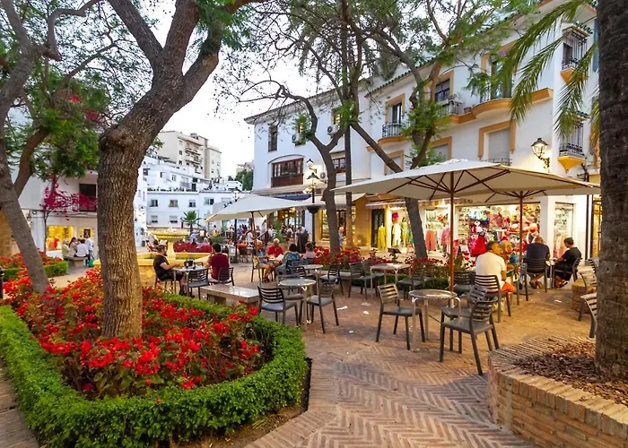 Banus - Iris Tropical Garden Banus *